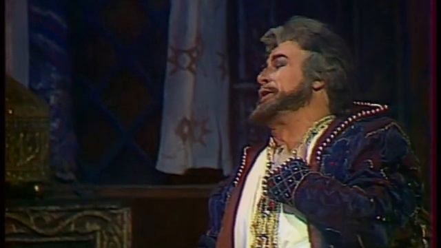 Мусоргский. Борис Годунов. Сцена с курантами смотреть онлайн