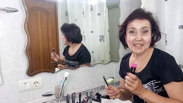 Лицо на МИЛЛИОН с использованием двух оттенков шелковистых пудр и гелевые кремовые румяна Мэри Кэй смотреть онлайн