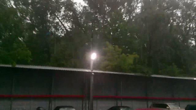 В Москве темно в 15.00, сильный ветер 2 смотреть онлайн