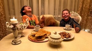 ЧЕБУРЕКИ... Готовим с Мелким! - Мелкий TV | #melkijtv