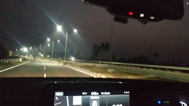 Kia sonet thunderstorm drive on marine drive odhisa смотреть онлайн