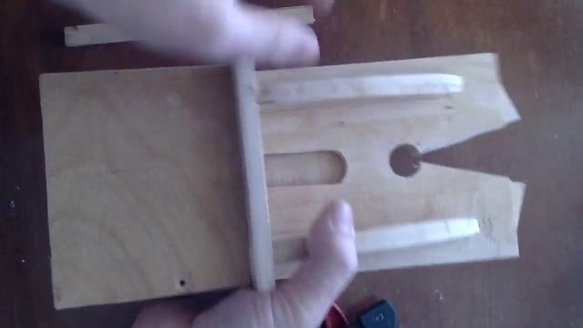 Интересный выпиловочный столик для ручного лобзика. Table for manual jigsaw. смотреть онлайн