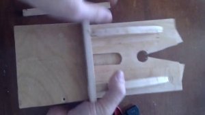 Интересный выпиловочный столик для ручного лобзика. Table for manual jigsaw.