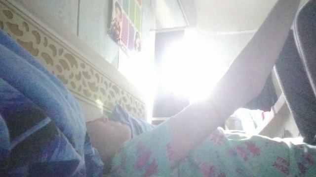 Занимаемся с сестрой йогой,извините за качество смотреть онлайн