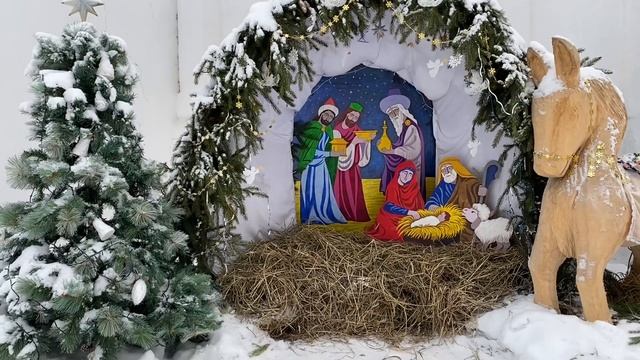 Сочельник  Рождественский вертеп  Лазаревская церковь