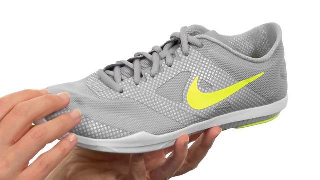 Беговые кроссовки для школьников Nike Revolution 4 Чистые платины