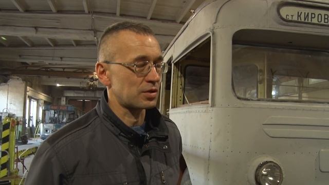 В Кирове восстановили ретро-троллейбус 1953 года выпуска