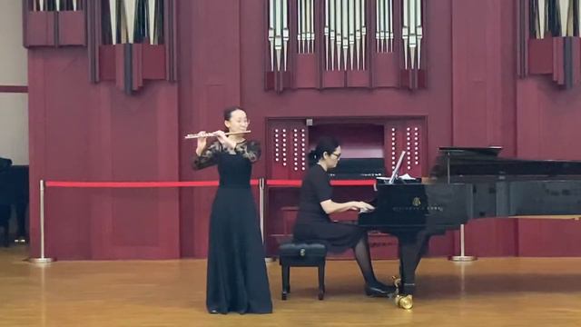 А. Дютийе- Сонатина для флейты и фортепиано смотреть онлайн