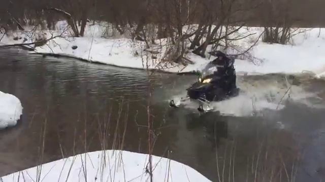 Заплыв на Вентуре смотреть онлайн
