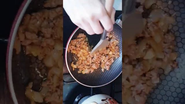 Суп из красной чечевицы с мясом.  Арабский вариант.