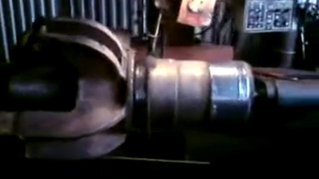 Сварка трубы под флюсом.MP4 смотреть онлайн