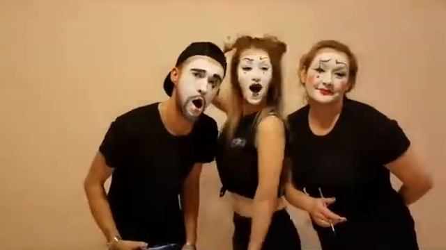 Школа пантомимы. Урок грима для мимов