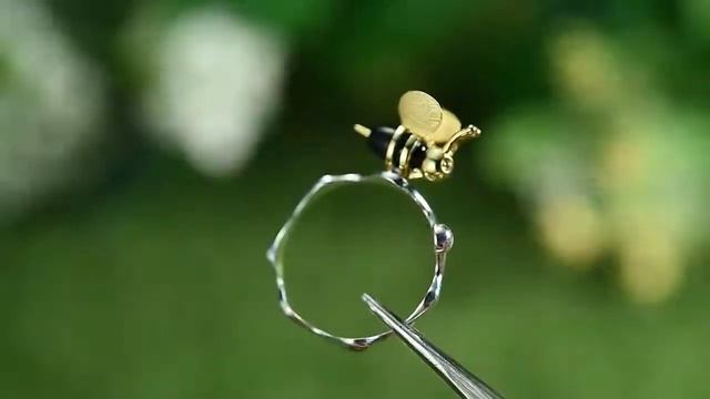 Lotus Fun - Dripping Honey & Bee Ring II смотреть онлайн