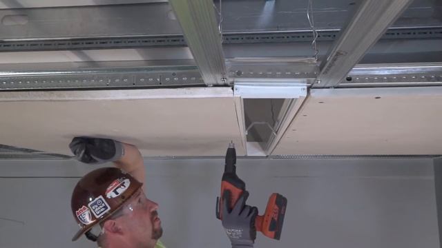 Linear Lighting Overview | Armstrong Ceiling Solutions смотреть онлайн