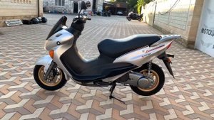 Suzuki Avenis 150