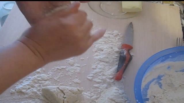 Кутабы с сыром, творогом и зеленью смотреть онлайн