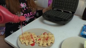 ГОТОВИМ ВАФЛИ В ВАФЕЛЬНИЦЕ МУЛЬТИПЕКАРЬ REDMOND RMB-611ЛЕГКИЙ РЕЦЕПТ