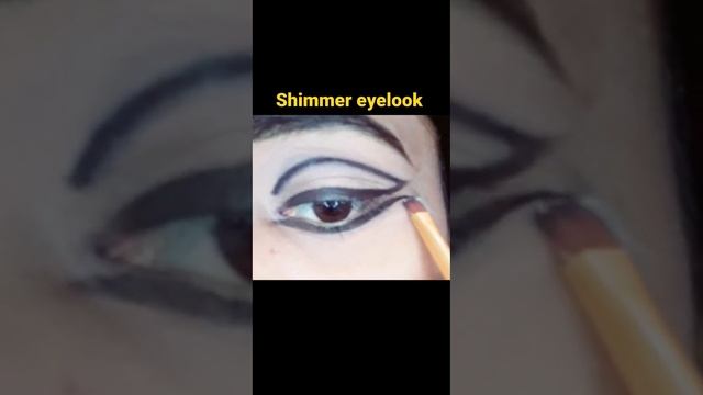 Shimmery eyelook tutorial?? Hy cuties ❣#strongreema #shorts #viral #ytshorts #youtubeshorts ???❣