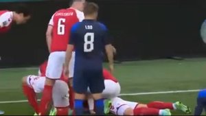 Спортсмены падают в обморок.Подборка