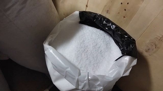 Бизнес в гараже.  Запускаем станок.  Формы для пластиковых кормушек. Запуск своего производства.