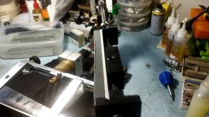 ALDIM зеленый карбид кремния по стали нержавейка риска под микроскоп #1