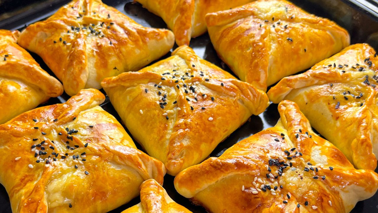 Вкуснее еще не пробовала!? БЕСПОДОБНЫЕ МИНИ - КУРНИКИ!? РЕЦЕПТ БЫСТРОГО И ОЧЕНЬ ВКУСНОГО ТЕСТА!?