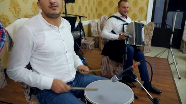 Попурри на кларнете.Арслан Курбанов.Азалия. смотреть онлайн