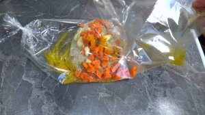 Курица с гарниром в пакете для запекания в духовке . Вкусное блюдо на всю семью . Курица в духовке