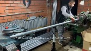 Нарезка резьбы на длинной трубе Ду - 40 мм оцинкованный. Услуги по нарезке резьбы на трубах.