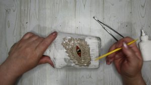 DIY ОРИГИНАЛЬНЫЙ ДЕКОР БУТЫЛКИ СВОИМИ РУКАМИ\ГЛАЗ ДРАКОНА\ТВОРЧЕСКИЕ ИДЕИ