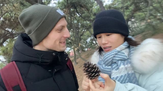 Walking along Qingdao beach - yellow sea, Qingdao city, China смотреть онлайн