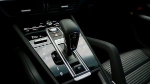 BMW X6 vs Porsche Cayenne Coupe, Cayenne vs X6, Porsche vs BMW