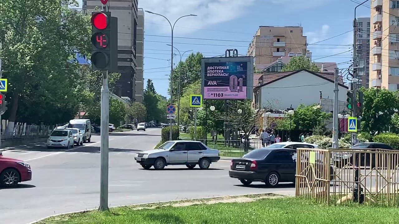 Анапа, Угол ул. Астраханской и Лермонтова смотреть онлайн