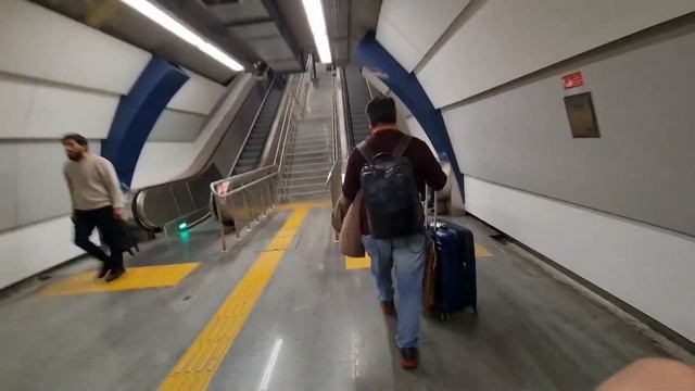 Как добраться из аэропорта Ist  в Стамбуле на новом метро в город.