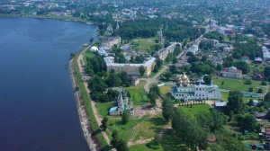 "Я лечу над Россией"