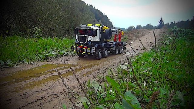 MAMMOTH 8X8 ALL TERRAIN MOBILE CRANE