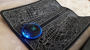 Импульсный массажёр для ног.