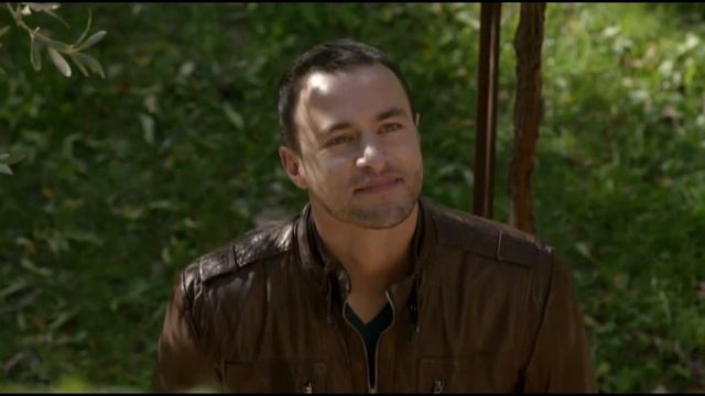 Candice Renoir. Le début. Candice et Antoine смотреть онлайн