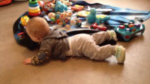 Учимся ползать в 5 месяцев