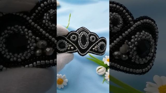 Красивая кожаная заколка / Women's Hair Jewelry / Black and Silver Hair Barrette / Handmade смотреть онлайн