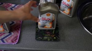 Shell Helix Uitra 0W-30 1л A3/B4 вес оригинальной канистры производство г.Торжок  550046354