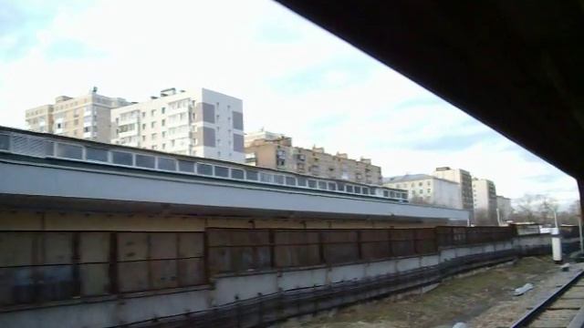 Русич на перегоне Партизанская - Щёлковская смотреть онлайн