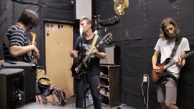 М.И.Р. - Кто Мне Брат смотреть онлайн