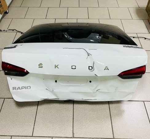Крышка багажника Skoda Rapid II