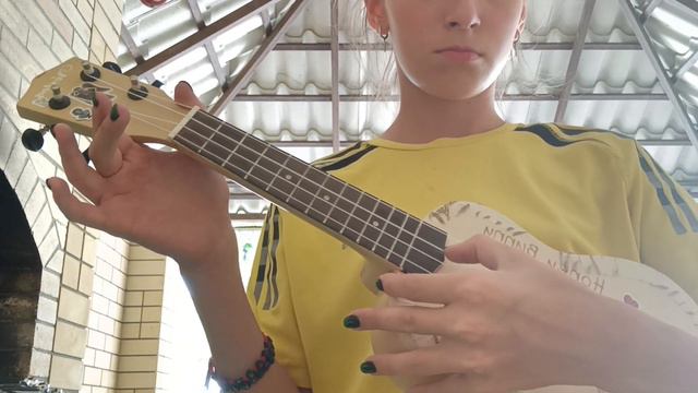 Как звучат струны на укулеле? настройка без тюнера и пианино! смотреть онлайн