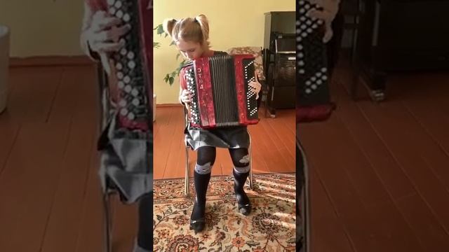 Лазарева Евгения, 11 лет, Любчанская ДШИ смотреть онлайн