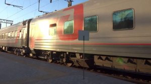 ЭП1П-034 с поездом №684 Ростов — Адлер.