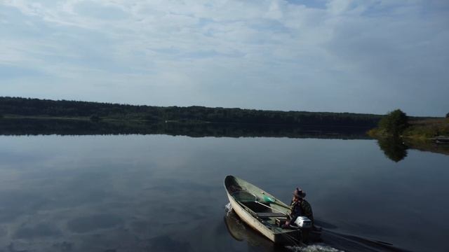 На рыбалку на лодке по Свири смотреть онлайн