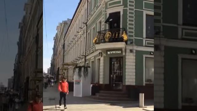 Виктория Алтунина -Подмосковные вечера (акапелла, балкон на Большой Дмитровке) смотреть онлайн