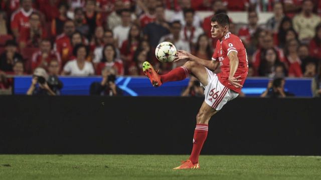 Antonio Silva Is Destined For Greatness - Benfica's New Wonderkid смотреть онлайн